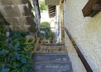 Scala di accesso.JPG - Appartamento Via Per Albagnano, Bee - foto 3