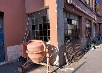 Warehouse via San Giovanni d'Acri, Genova (neighborhood Cornigliano) - photo 2