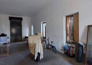 Warehouse via San Giovanni d'Acri, Genova (neighborhood Cornigliano) - photo 5