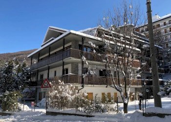 Facciata - Four-room apartment via Monfol, 20, Sauze d'Oulx - photo 3