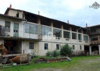 Facciata - Casa indipendente via per Cuorgnè, 81, Castellamonte - foto 16